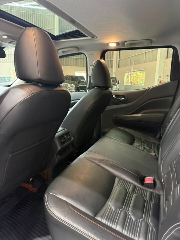 NISSAN Frontier 2.3 16V PRO4X CABINE DUPLA 4X4 BI-TURBO DIESEL AUTOMÁTICO