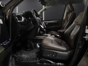 Hilux SW4 2.8 16V 4P SRX 4X4 7 LUGARES TURBO DIESEL AUTOMÁTICO