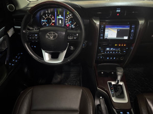 Hilux SW4 2.8 16V 4P SRX 4X4 7 LUGARES TURBO DIESEL AUTOMÁTICO