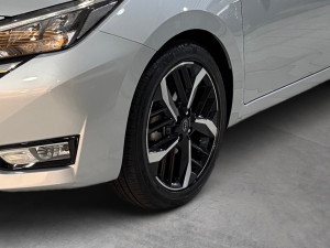 Versa Sedan 1.6 16V 4P FLEX EXCLUSIVE XTRONIC AUTOMÁTICO CVT