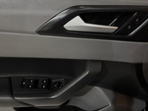 Virtus 1.0 4P 200 TSI FLEX COMFORTLINE AUTOMÁTICO