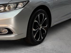 Civic 1.8 16V 4P FLEX EXS AUTOMÁTICO