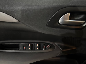 C4 Sedan 1.6 16V 4P LOUNGE LIVE THP TURBO AUTOMÁTICO