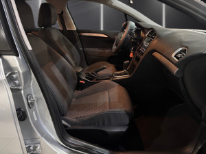 C4 Sedan 1.6 16V 4P LOUNGE LIVE THP TURBO AUTOMÁTICO