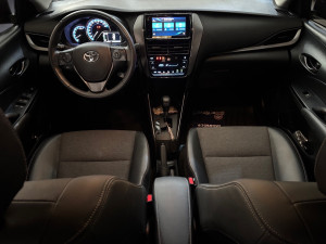Yaris Sedan 1.5 16V 4P FLEX XL PLUS TECH MULTIDRIVE AUTOMÁTICO CVT