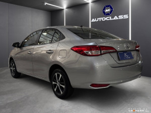 Yaris Sedan 1.5 16V 4P FLEX XL LIVE MULTIDRIVE AUTOMÁTICO CVT