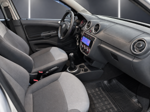 VOLKSWAGEN Voyage 1.0 4P FLEX