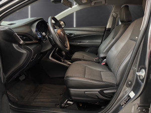 Yaris Sedan 1.5 16V 4P FLEX XL PLUS TECH MULTIDRIVE AUTOMÁTICO CVT