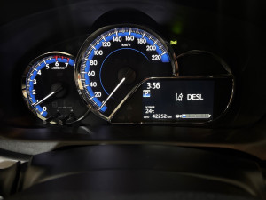 Yaris Sedan 1.5 16V 4P FLEX XS CONNECT MULTIDRIVE AUTOMÁTICO CVT