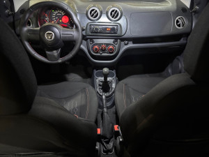 FIAT Uno 1.4 FLEX SPORTING