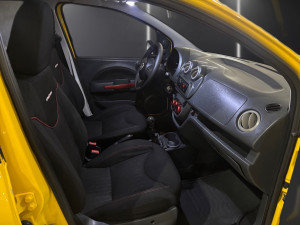 FIAT Uno 1.4 FLEX SPORTING