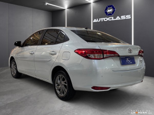 Yaris Sedan 1.5 16V 4P FLEX XS CONNECT MULTIDRIVE AUTOMÁTICO CVT