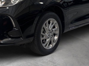 Yaris Hatch 1.5 16V 4P FLEX XS CONNECT MULTIDRIVE AUTOMÁTICO CVT