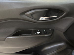 CHEVROLET Onix Hatch 1.4 4P FLEX LTZ AUTOMÁTICO