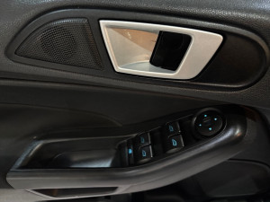Fiesta Hatch 1.6 4P SE PLUS FLEX AUTOMÁTICO