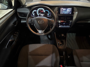 TOYOTA Yaris Sedan 1.5 16V 4P FLEX XL LIVE MULTIDRIVE AUTOMÁTICO CVT