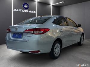 TOYOTA Yaris Sedan 1.5 16V 4P FLEX XL LIVE MULTIDRIVE AUTOMÁTICO CVT