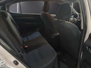 Yaris Sedan 1.5 16V 4P FLEX XL LIVE MULTIDRIVE AUTOMÁTICO CVT