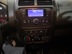RENAULT Kwid 1.0 12V 4P SCE FLEX ZEN 2