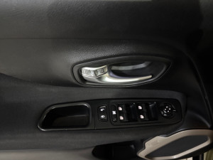 JEEP Renegade 1.8 16V 4P FLEX LONGITUDE AUTOMÁTICO