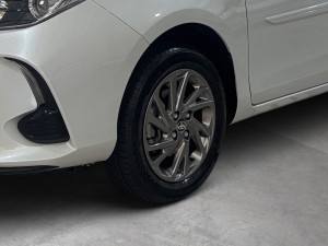 Yaris Sedan 1.5 16V 4P FLEX XS CONNECT MULTIDRIVE AUTOMÁTICO CVT