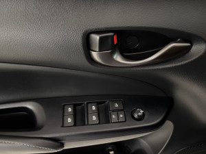 Yaris Sedan 1.5 16V 4P FLEX XL PLUS TECH MULTIDRIVE AUTOMÁTICO CVT