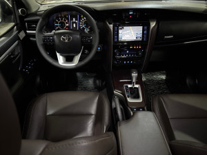 Hilux SW4 2.8 4P SRX 4X4 TURBO DIESEL AUTOMÁTICO