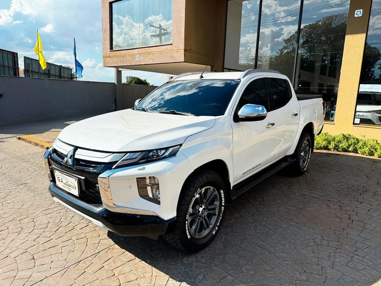 L200 TRITON 2.4 16V TURBO SPORT HPE-S CD 4X4