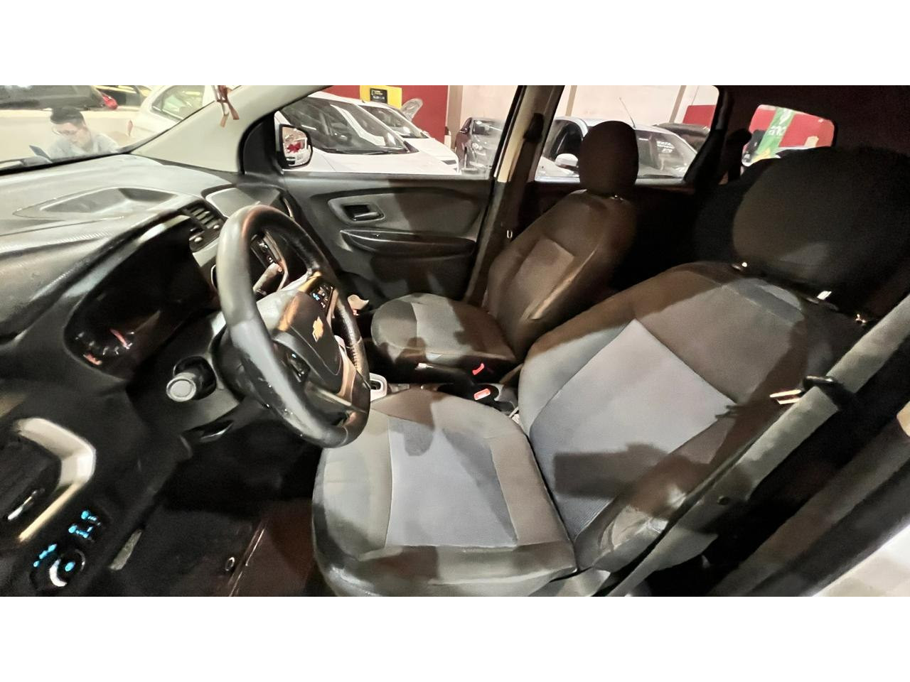 Spin 1.8 4P FLEX LT AUTOMÁTICO