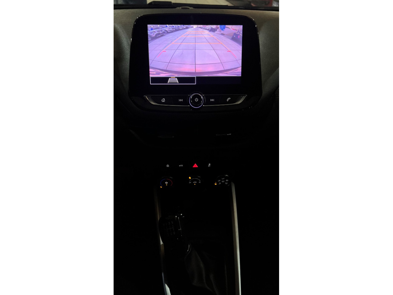 Onix Sedan 1.0 4P FLEX PLUS JOY BLACK