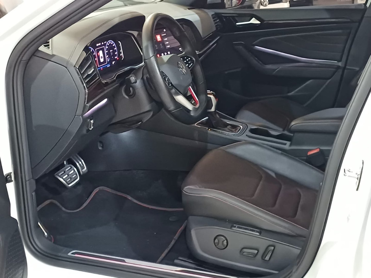 Jetta 2.0 4P 350 TSI GLI AUTOMÁTICO DSG