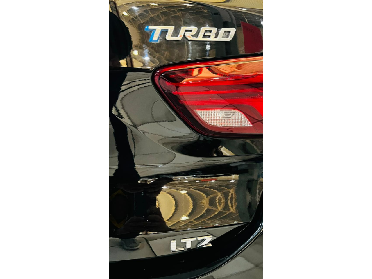 Onix Sedan 1.0 4P FLEX LTZ PLUS TURBO
