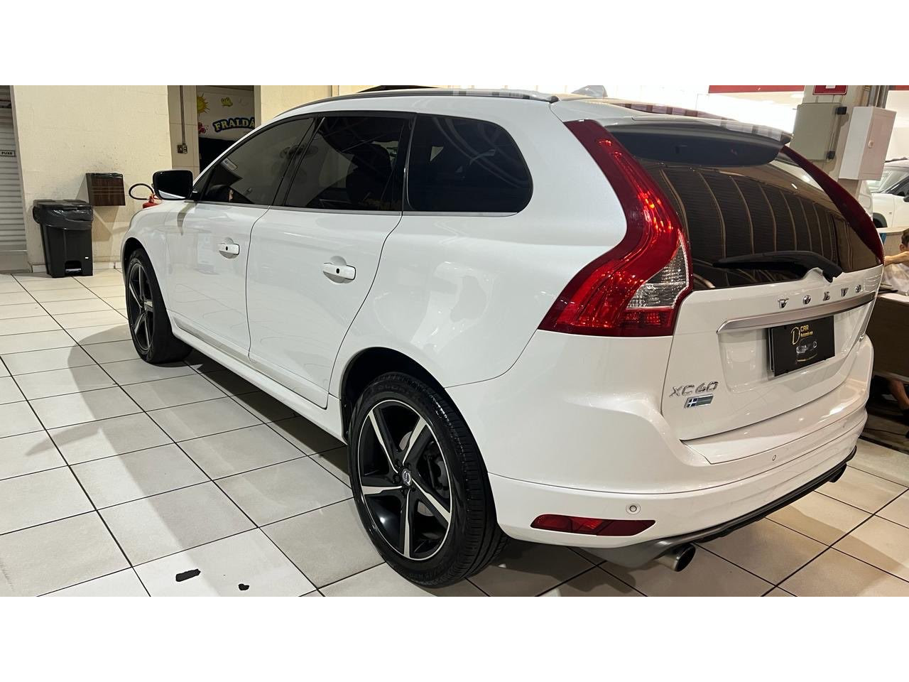 XC60 2.0 4P T6 R DESIGN TURBO AUTOMÁTICO