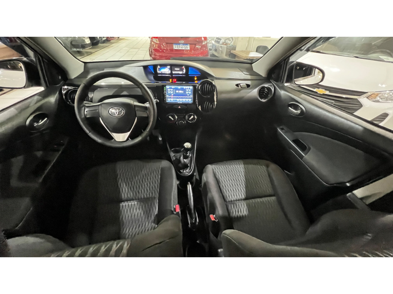 Etios Hatch 1.3 16V 4P FLEX X