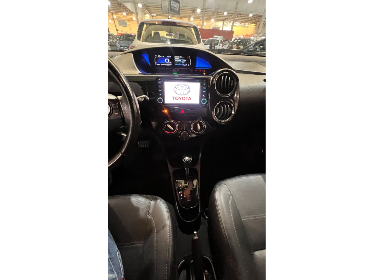 Etios Hatch 1.5 16V 4P FLEX PLATINUM AUTOMÁTICO