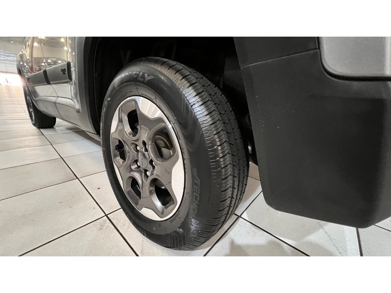 Renegade 1.8 16V 4P FLEX AUTOMÁTICO