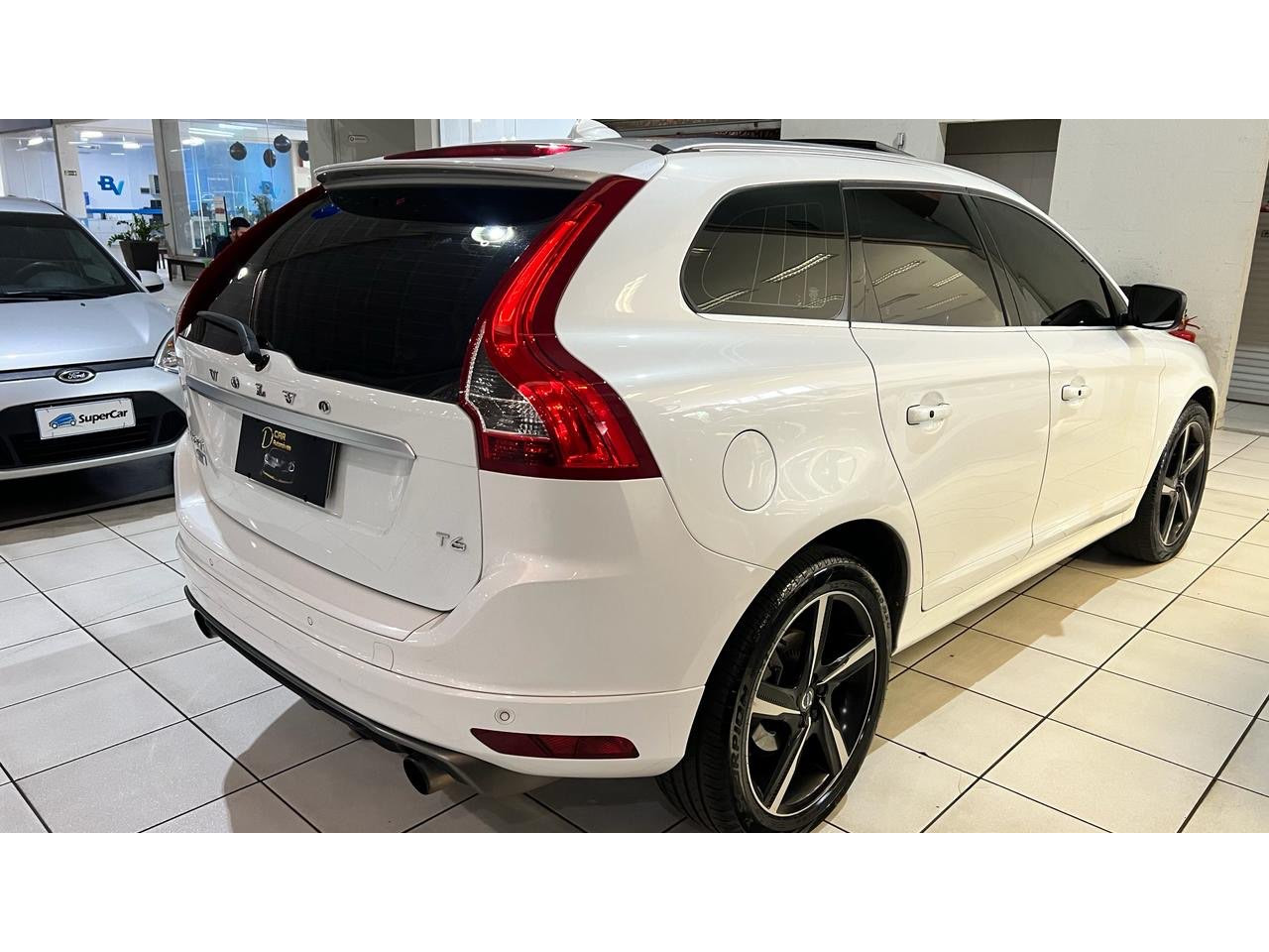 XC60 2.0 4P T6 R DESIGN TURBO AUTOMÁTICO