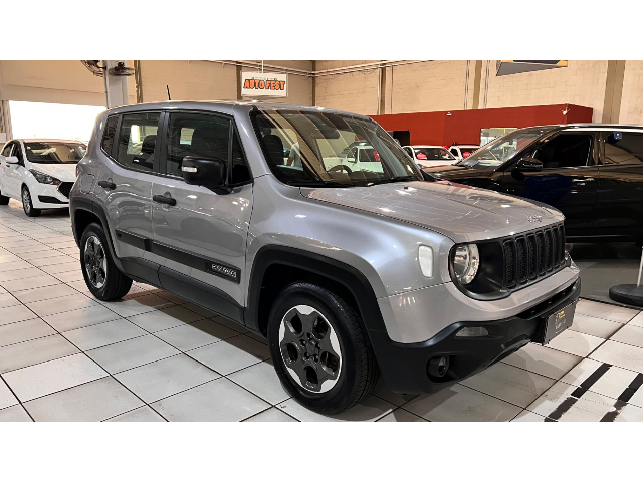 Renegade 1.8 16V 4P FLEX AUTOMÁTICO