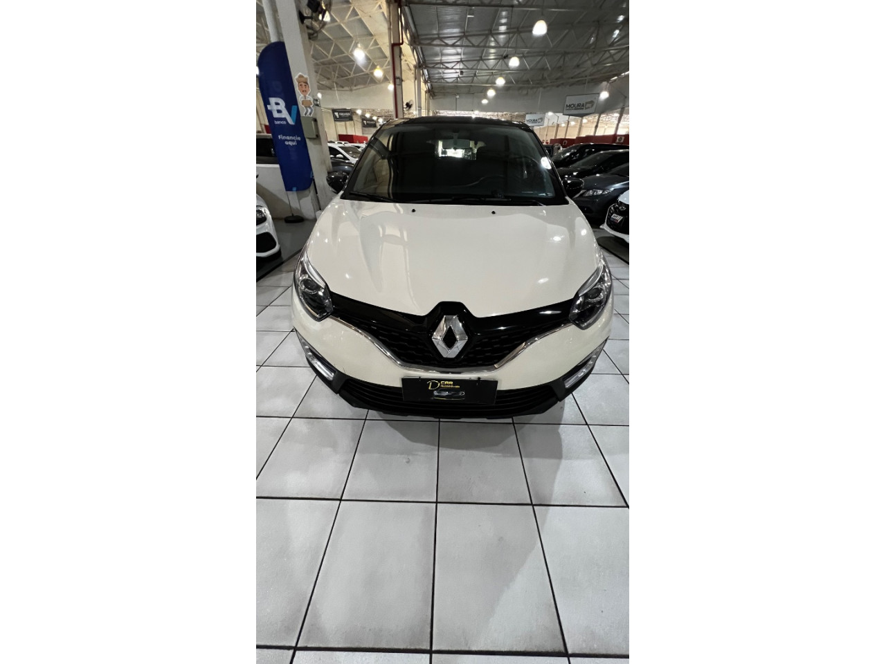 Captur 1.6 16V 4P FLEX SCE LIFE X-TRONIC CVT