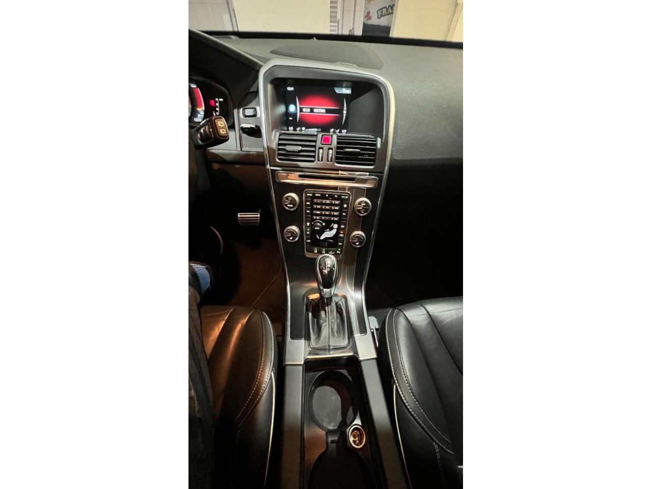 XC60 2.0 4P T6 R DESIGN TURBO AUTOMÁTICO