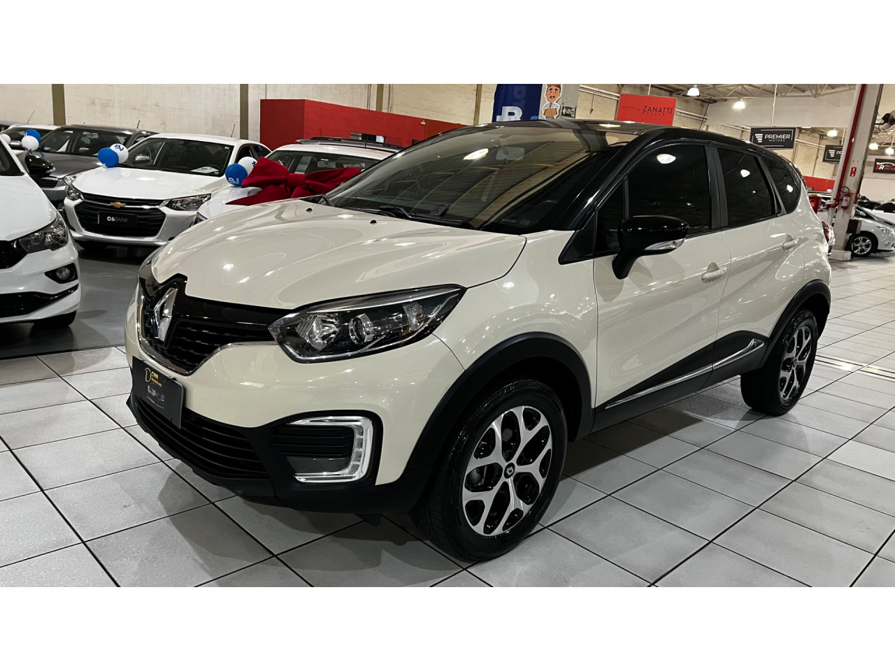 Captur 1.6 16V 4P FLEX SCE LIFE X-TRONIC CVT
