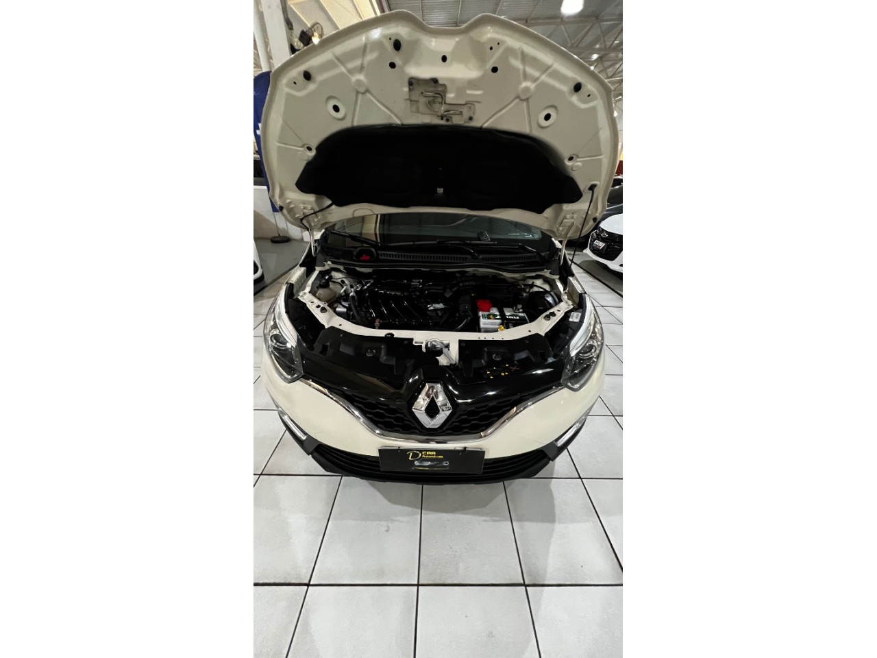 Captur 1.6 16V 4P FLEX SCE LIFE X-TRONIC CVT