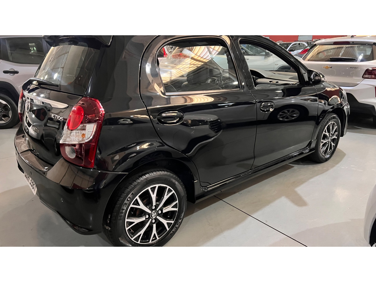 Etios Hatch 1.5 16V 4P FLEX PLATINUM AUTOMÁTICO
