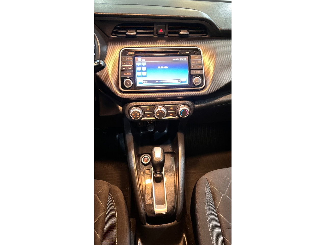 Kicks 1.6 16V 4P FLEX SV X-TRONIC AUTOMÁTICO CVT