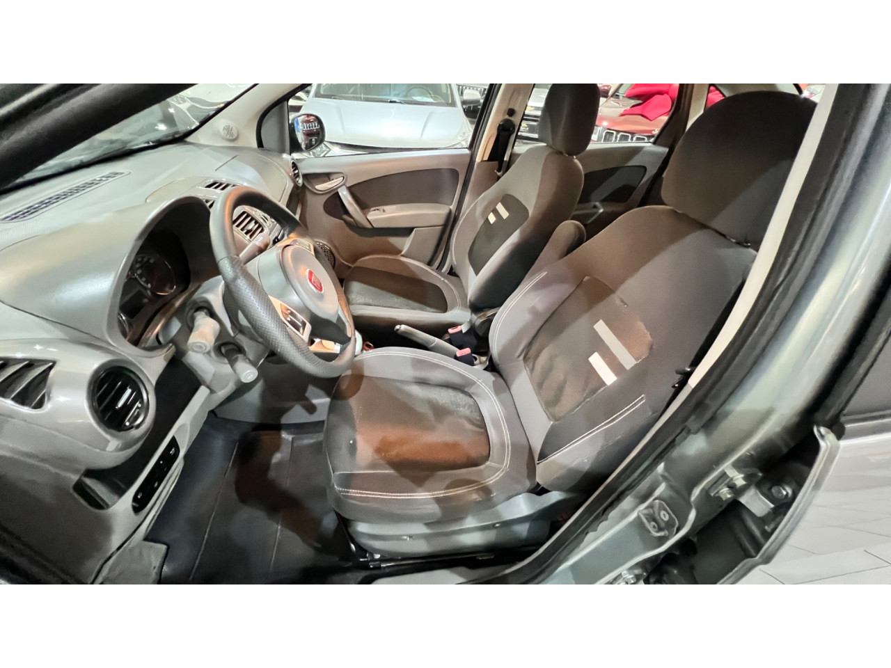 Grand Siena 1.6 16V 4P FLEX ESSENCE DUALOGIC AUTOMATIZADO
