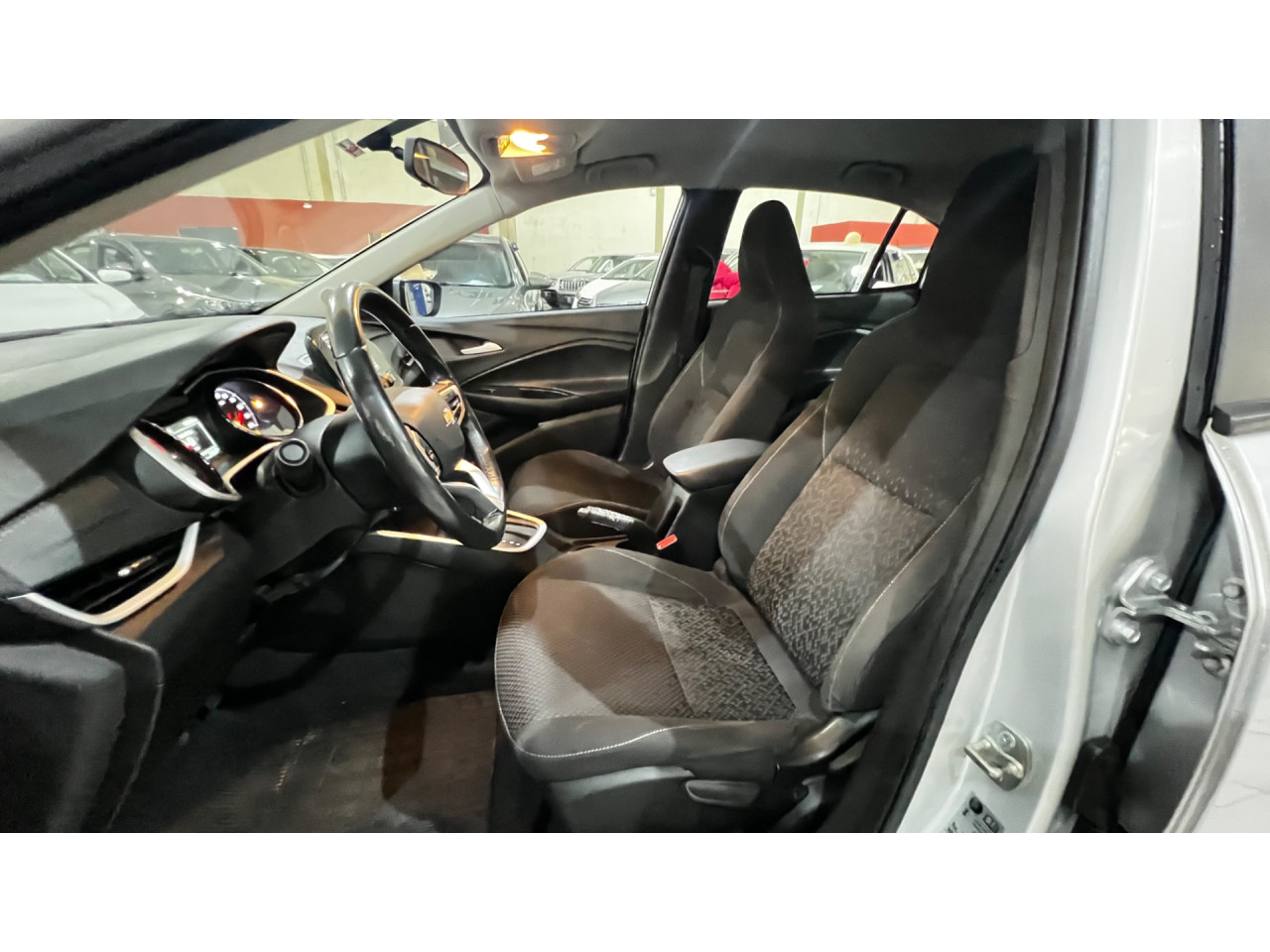 Onix Sedan 1.0 4P FLEX LT PLUS TURBO AUTOMÁTICO