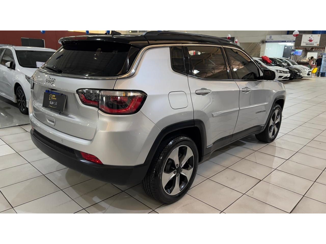 Compass 2.0 16V 4P LONGITUDE FLEX AUTOMÁTICO