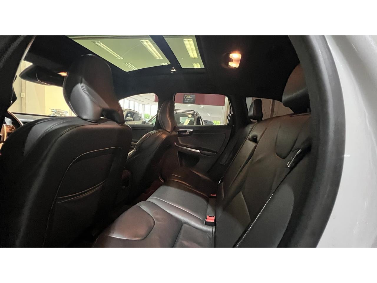 XC60 2.0 4P T6 R DESIGN TURBO AUTOMÁTICO