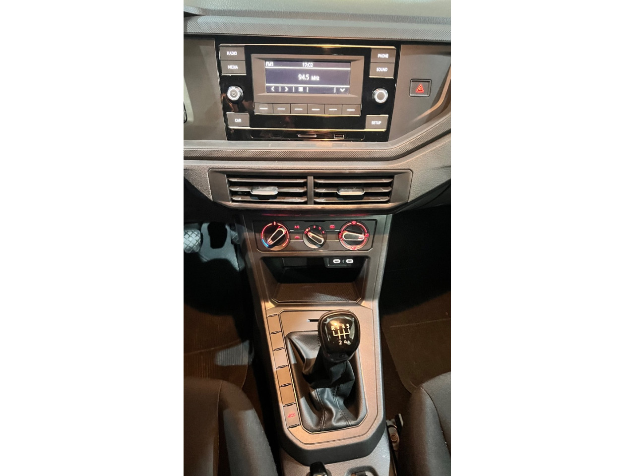 Polo Hatch 1.0 12V 4P MPI TRACK 1st EDITION
