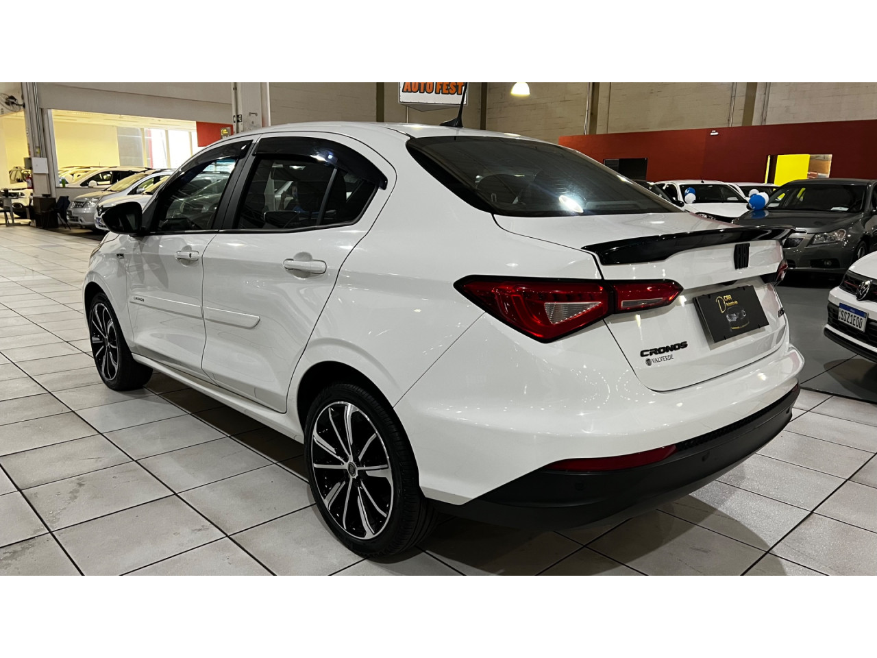 Cronos 1.8 4P FLEX HGT AUTOMÁTICO